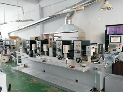 Custom self adhesive label printing process